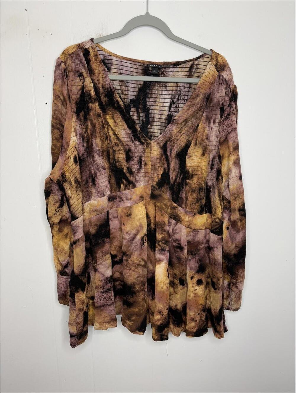 Torrid Top WOmens 3X Smocked Bodice Long Sleeve V Neck Grunge Witchy Boho